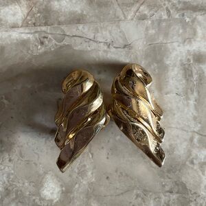 Vintage Trifari  Signed Gold-Toned  Earrings